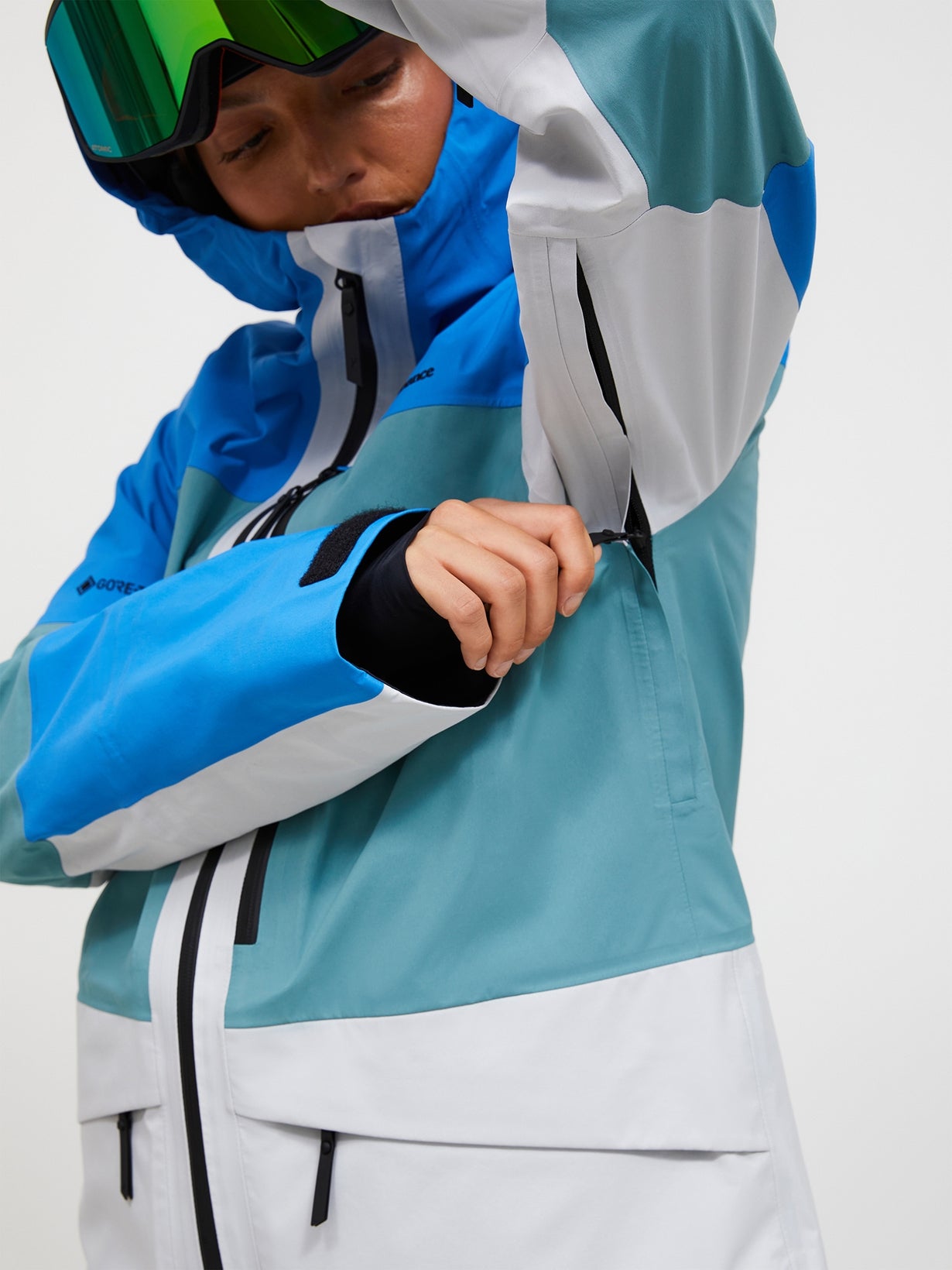 Peak Performance Gravity Gore-Tex 3L Jacket - Women's