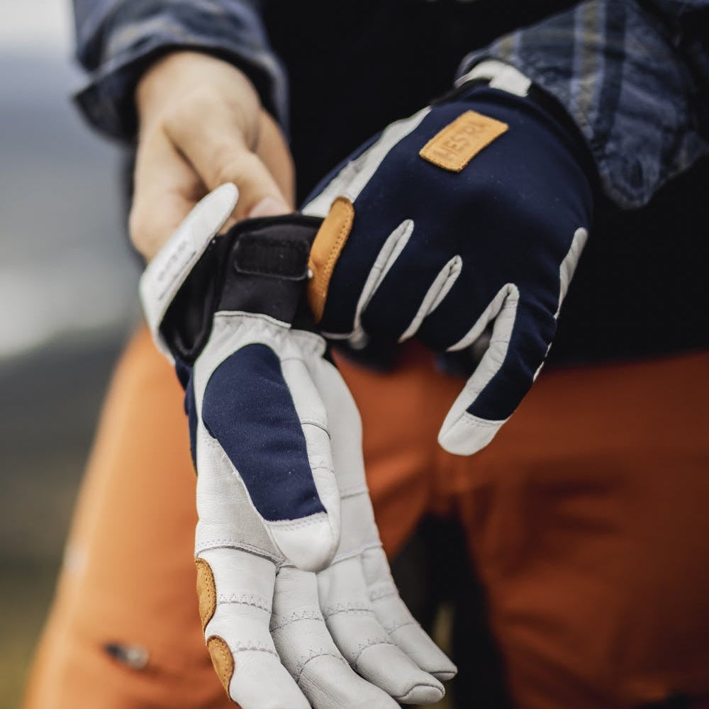Gloves & Mitts