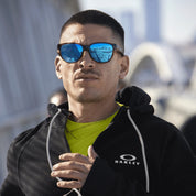 Oakley Actuator