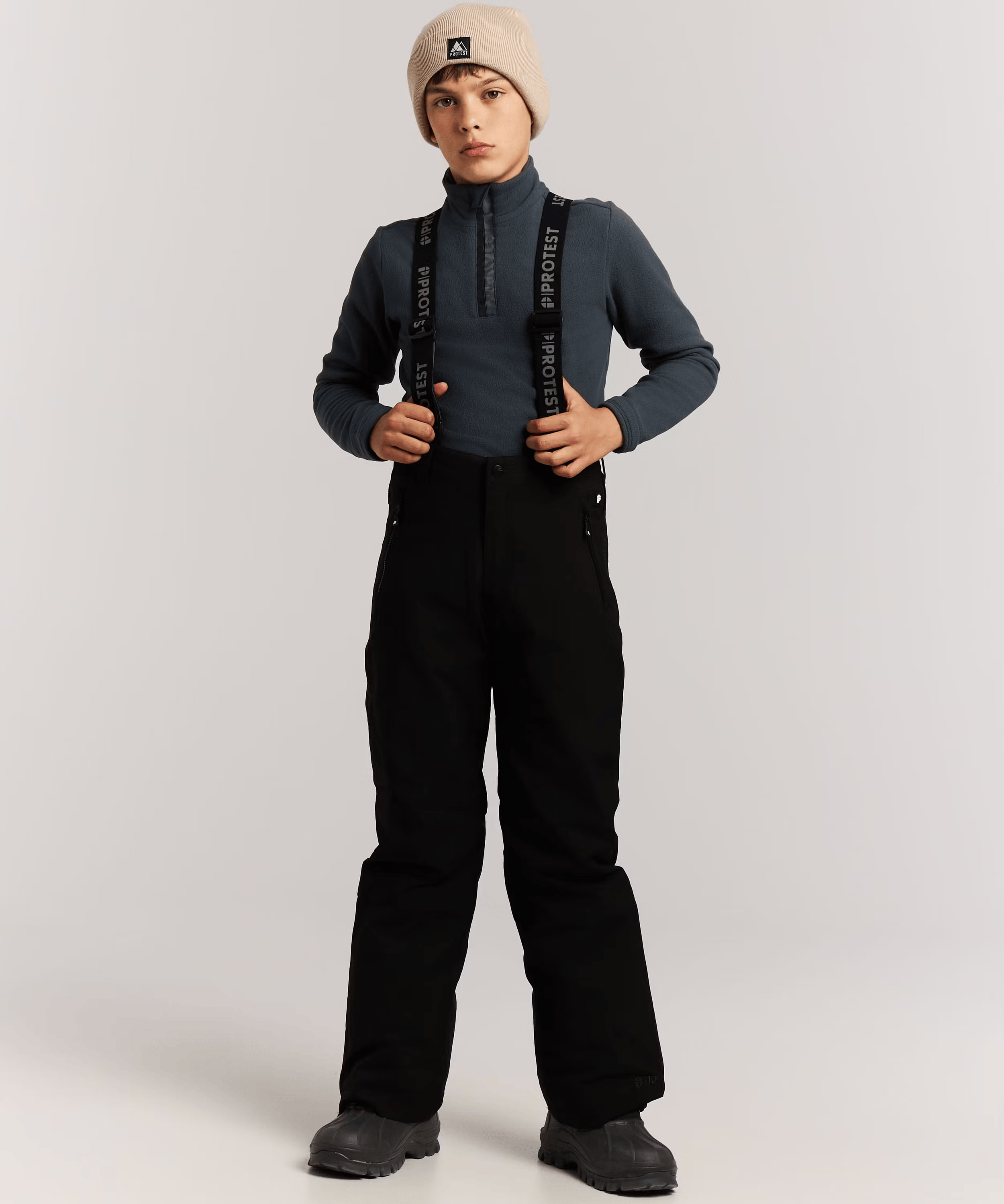 44809002_290_model_front-full_01.png