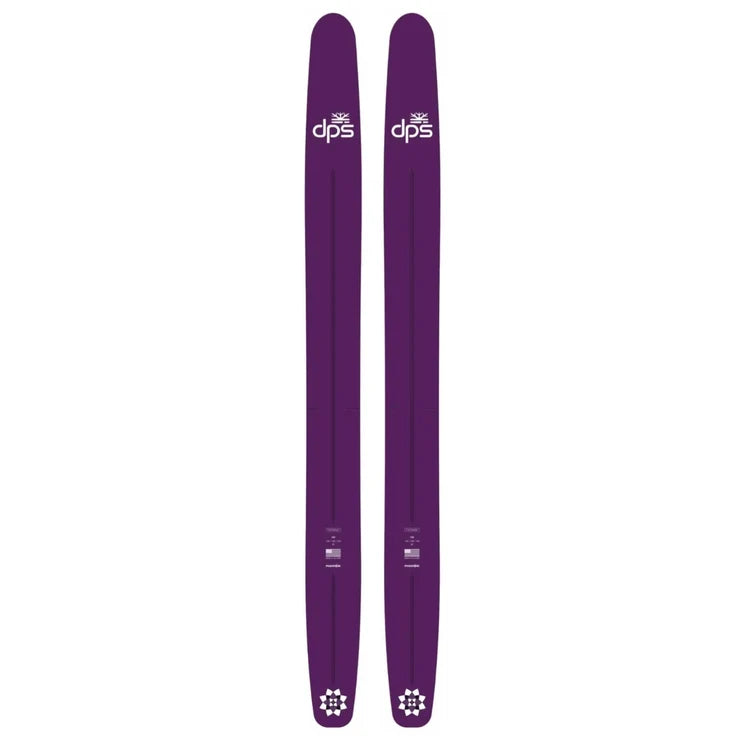 DPS_Lotus_138_skis.webp