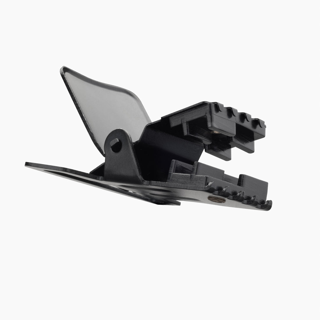 suspenderclasp1-53707f84-ea8b-48db-a394-1bb8a26253.jpg