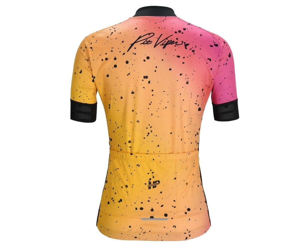 womensitalojerseyresized-f29bc6cf-9d5e-41e8-8931-b.jpg